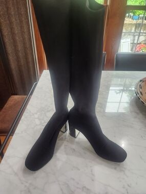 Donald J. Pliner Black Knee-High Micro Fiber, with 2 Tone Block Heel, LIKE NEW.